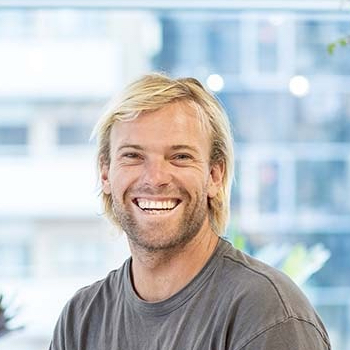 タナー ガダスカス