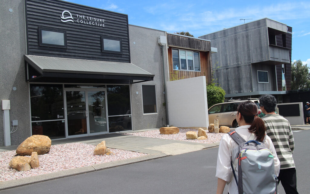 いざ、OTIS本社のある西オーストラリアのコーストタウン、ダンズバラへ向かう。